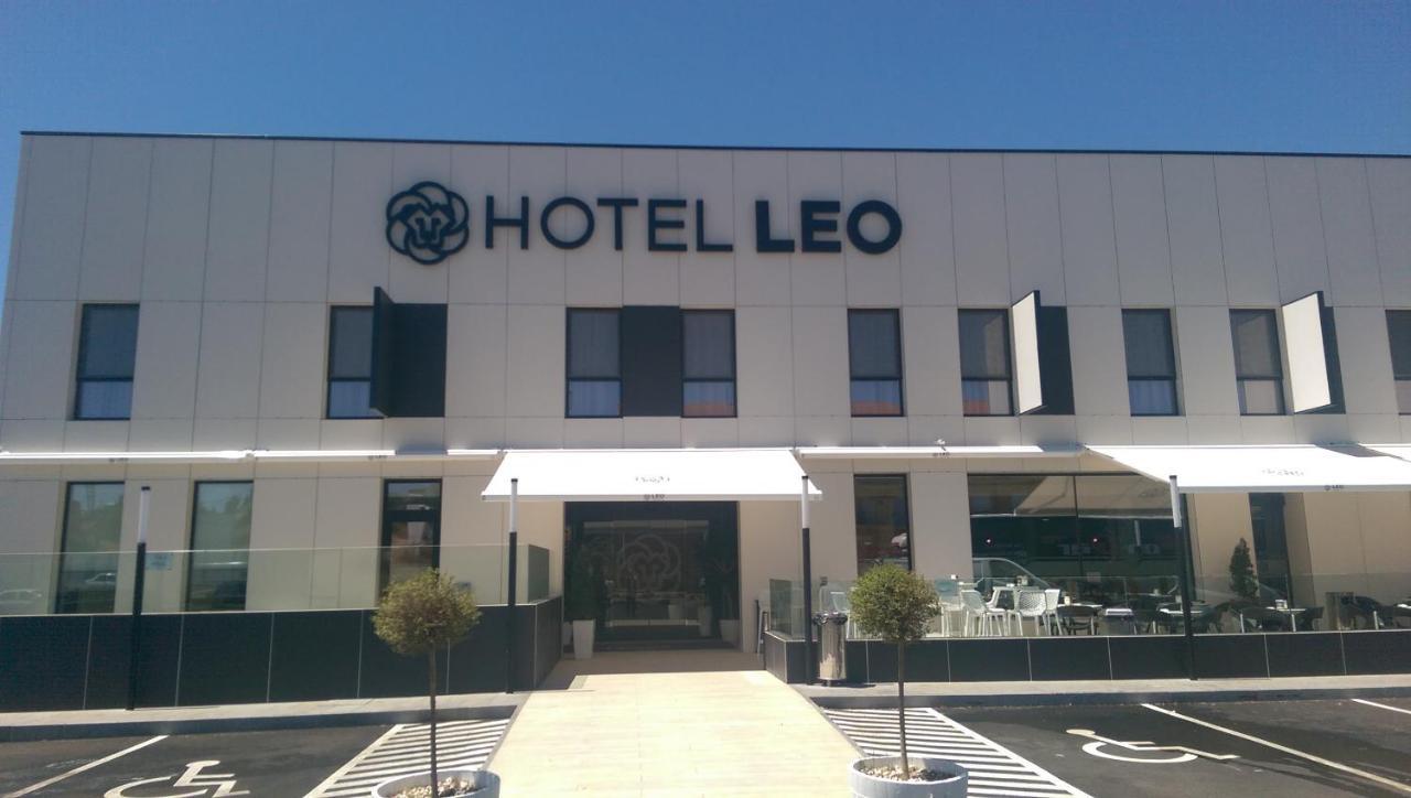 מונסטריו Hotel Leo מראה חיצוני תמונה