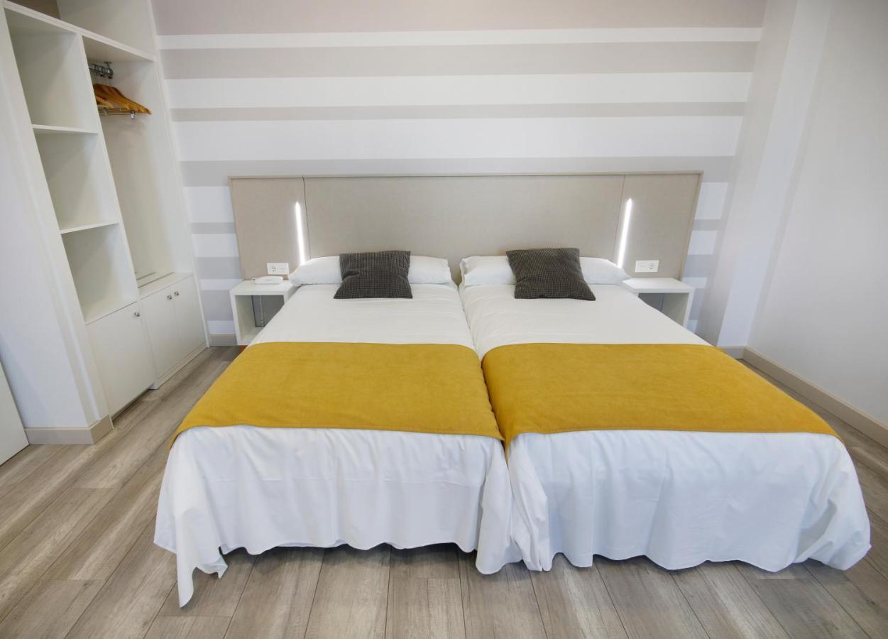 מונסטריו Hotel Leo מראה חיצוני תמונה