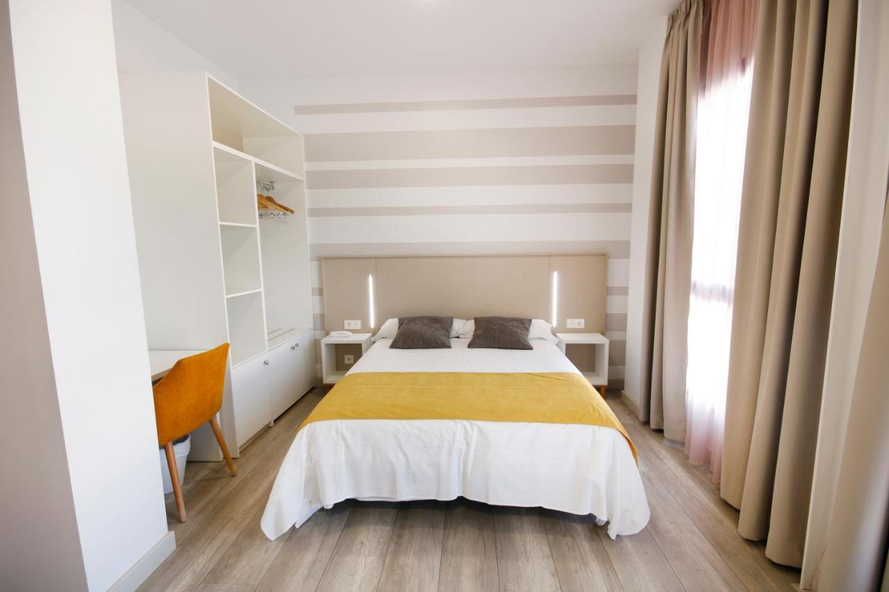מונסטריו Hotel Leo מראה חיצוני תמונה