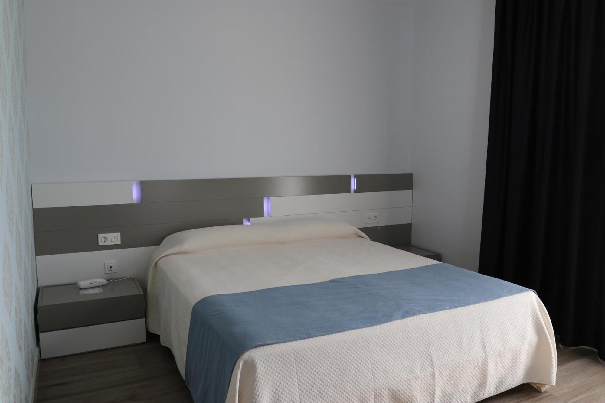 מונסטריו Hotel Leo חדר תמונה